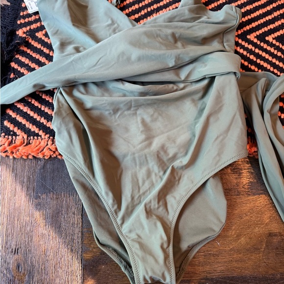 (NWT) Aerie Wrap One Piece Swimsuit in Olive - Picture 3 of 5